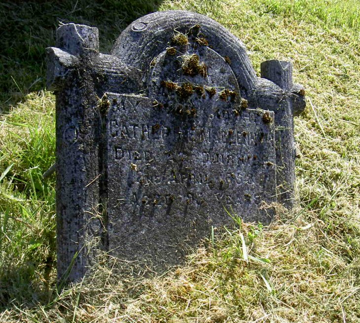 Photo of headstones/Catherine MacLennan d1952 hdstn KirktonLA